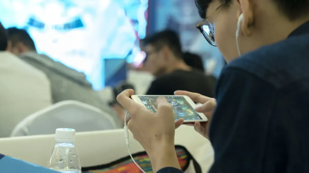 Catizen Wraps Airdrop Pass Season 2, Bombie Teases May 1 Announcement