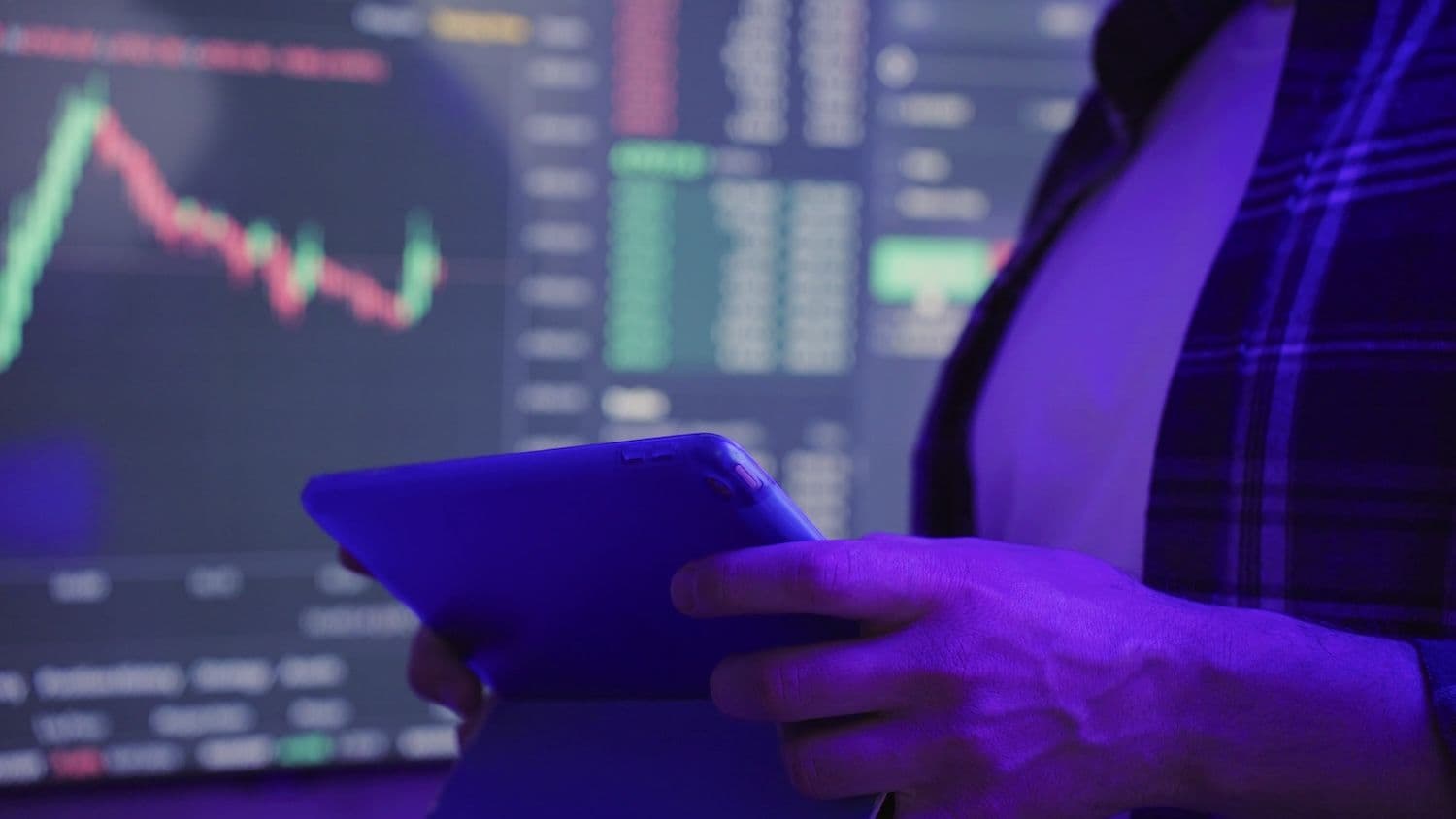Is Bitcoin's 30% Drop a Buying Opportunity? Here's What Crypto Experts Are Saying Is Bitcoin's 30% Drop a Buying Opportunity? Here's What Crypto Experts Are Saying