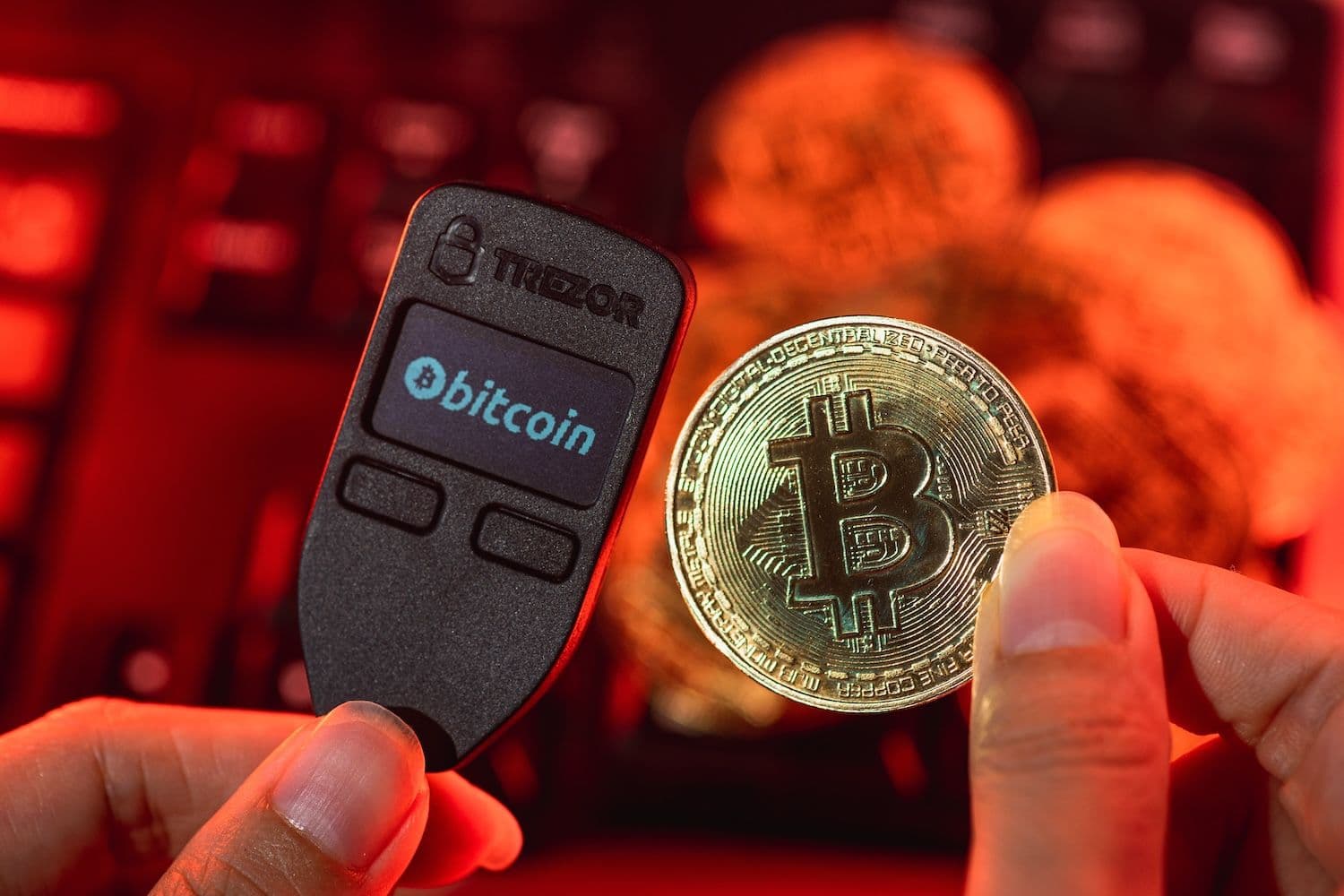  2025 Crypto Holiday Gifts: Best Bitcoin Wallets, Gift Cards, Courses And Merch For The Season