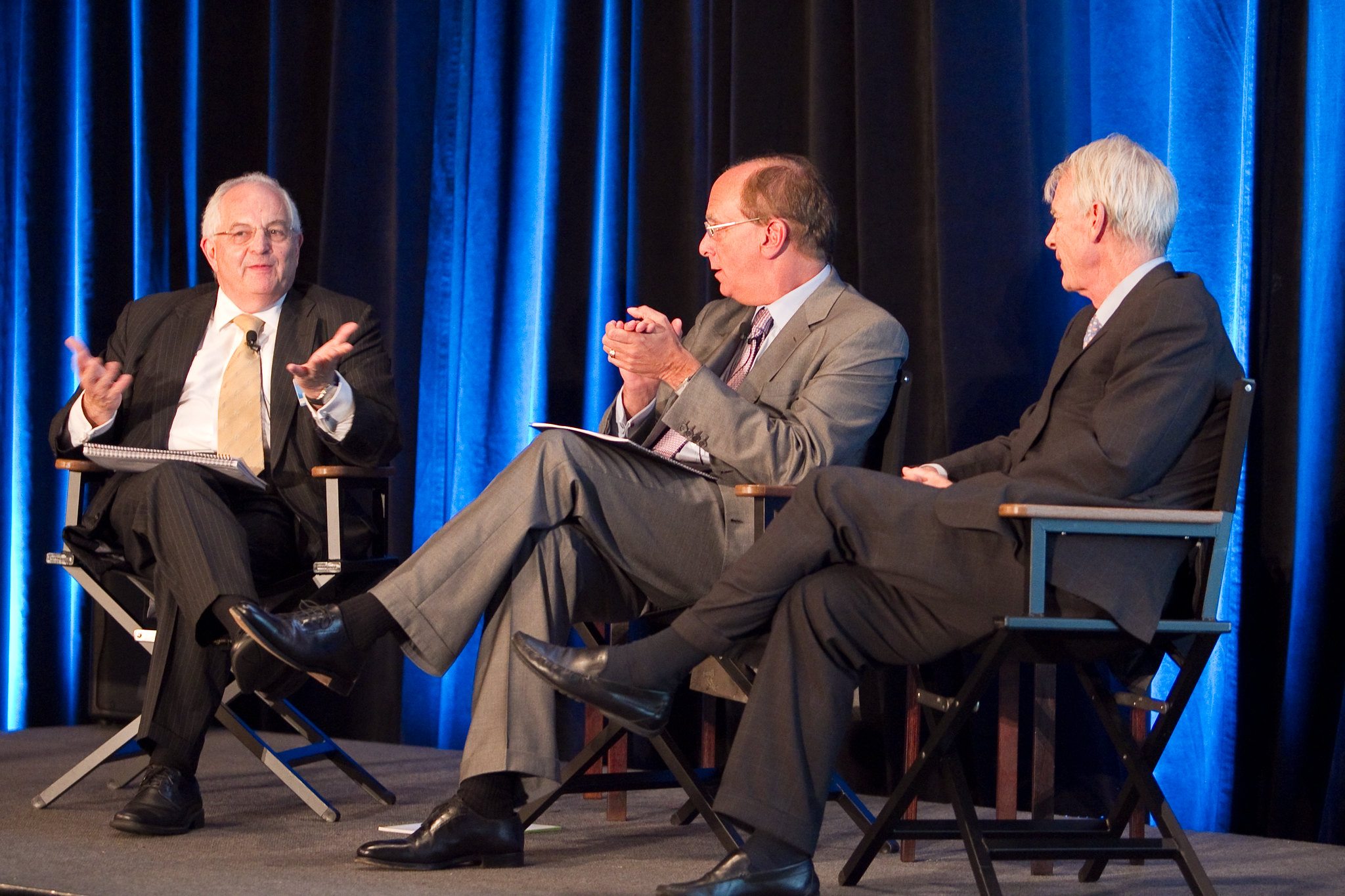 BlackRock and Coinbase CEOs Highlight Bitcoin Role at Summit BlackRock and Coinbase CEOs Highlight Bitcoin Role at Summit