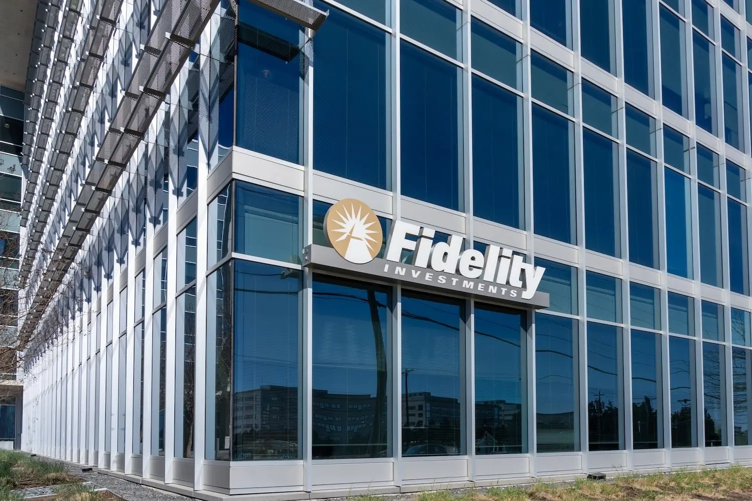 Fidelity CEO Reveals Personal Bitcoin Holdings, Calls BTC "Gold Standard" of Crypto