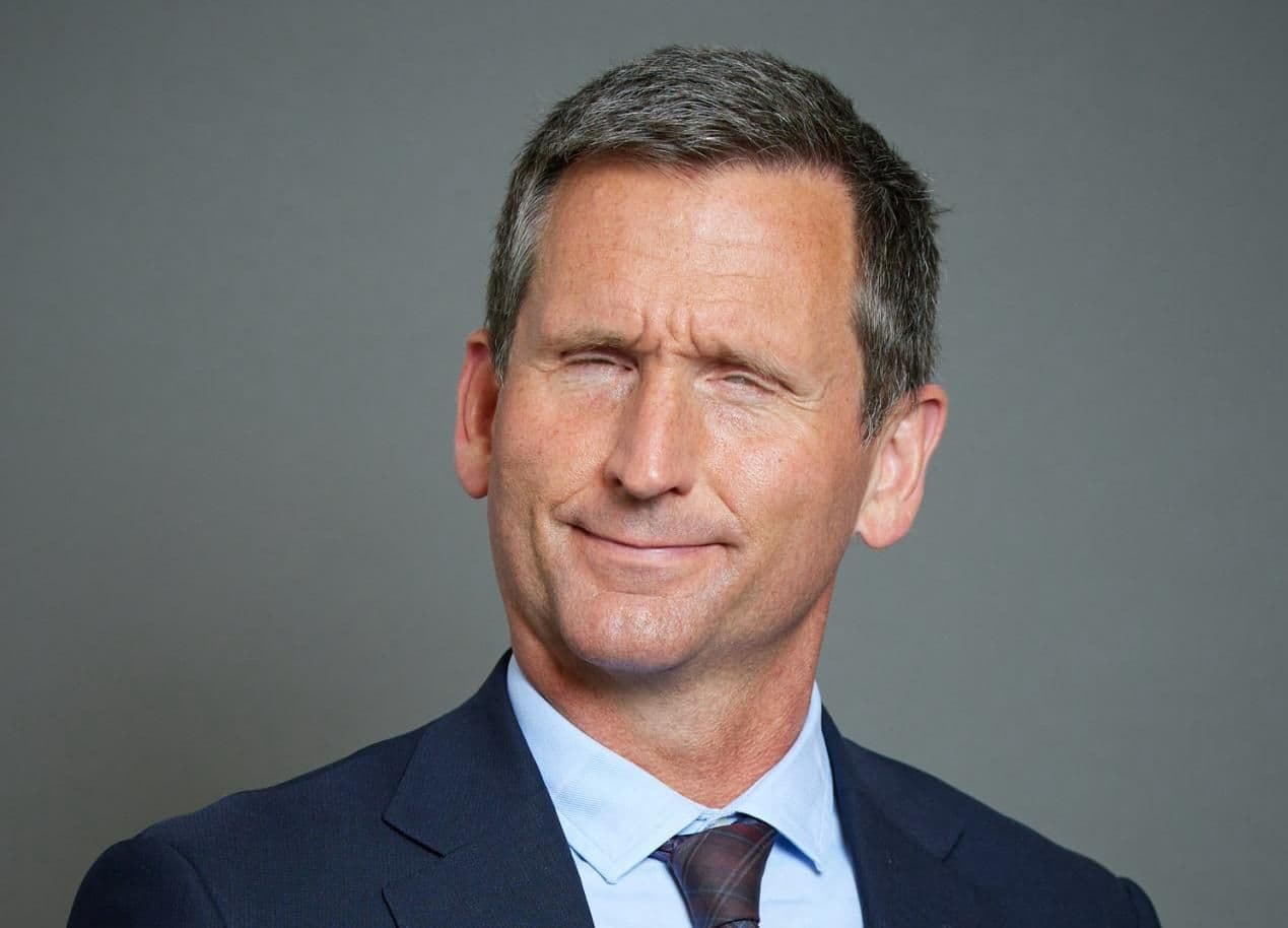 UK Risks 'Sleepwalking Into Dollarization' Without Unified Crypto Strategy, Says Lord Chris Holmes