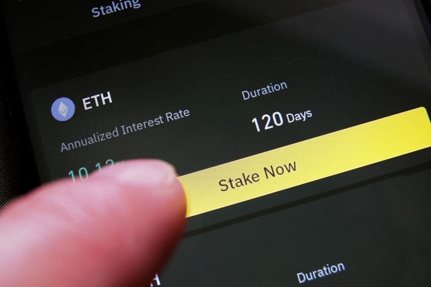 ETH Staking Entry Queue Overtakes Exits: 3-Week Wait Vs 1-Hour: Long-Term Holders Locking In ETH Staking Entry Queue Overtakes Exits: 3-Week Wait Vs 1-Hour: Long-Term Holders Locking In
