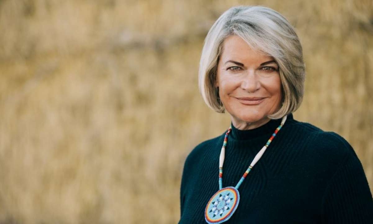 Senator Lummis Questions US Bitcoin Sale Despite Strategic Reserve Order