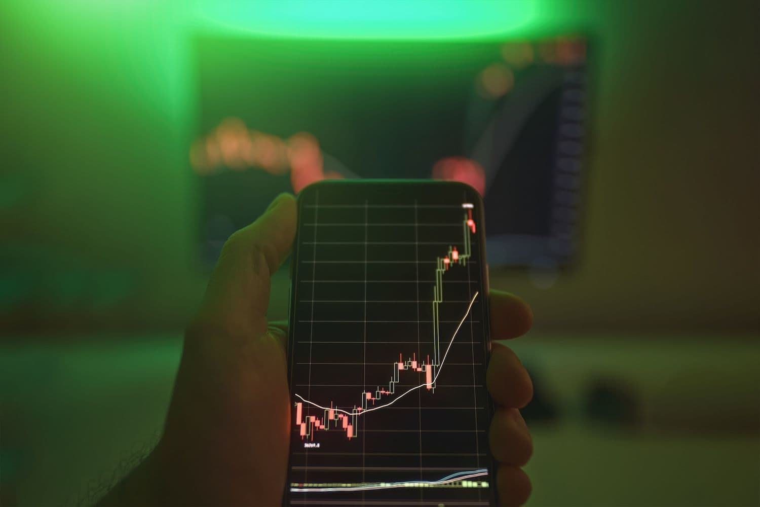 Bitcoin ETFs Record .4 Billion Weekly Inflows As Institutional Demand Returns