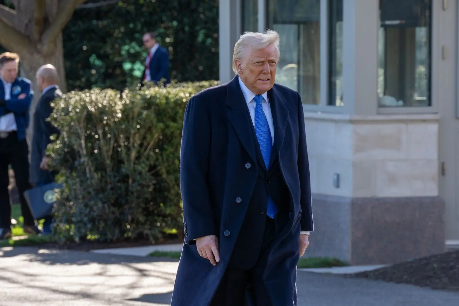 Can Bitcoin Weather Another Trade War? Price Stays Flat Amid Greenland Dispute