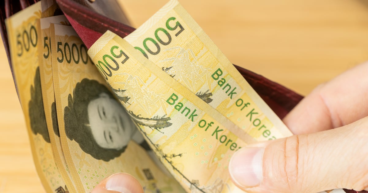 South Korean investors abandon crypto, back stocks after Trump tariff tirade