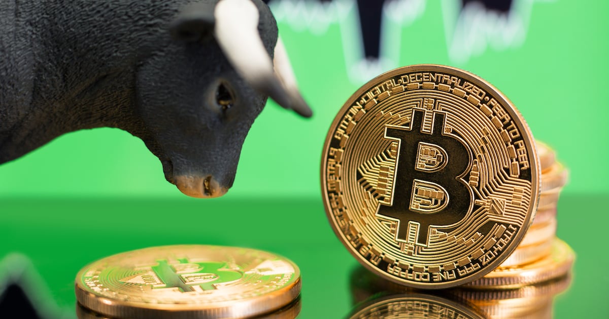 Why investors are turning bullish as Bitcoin price stalls near ,000, analysts say Why investors are turning bullish as Bitcoin price stalls near ,000, analysts say