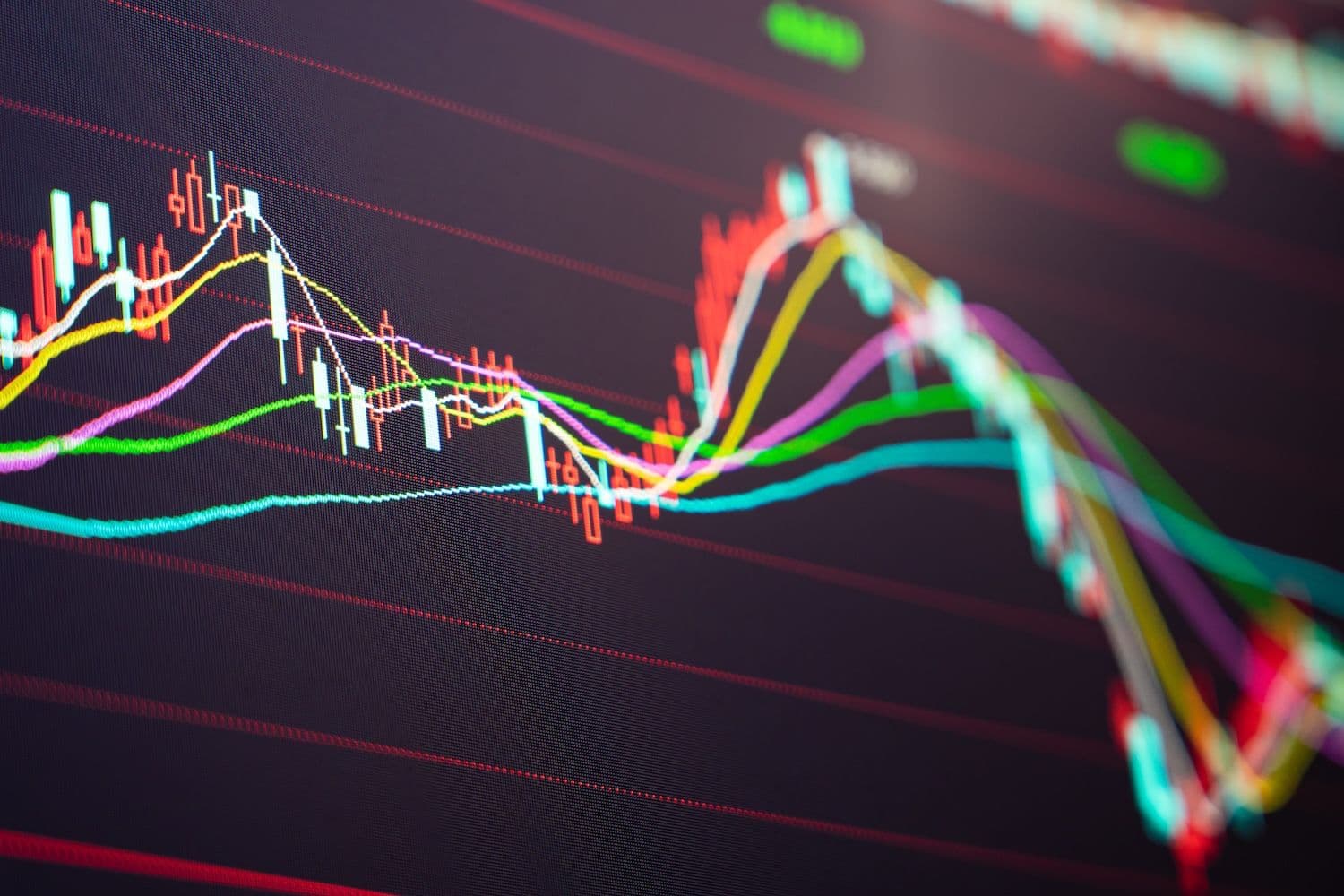 Retail Investors Are Now Choosing Stocks Over Crypto - And The Data Is Hard To Ignore