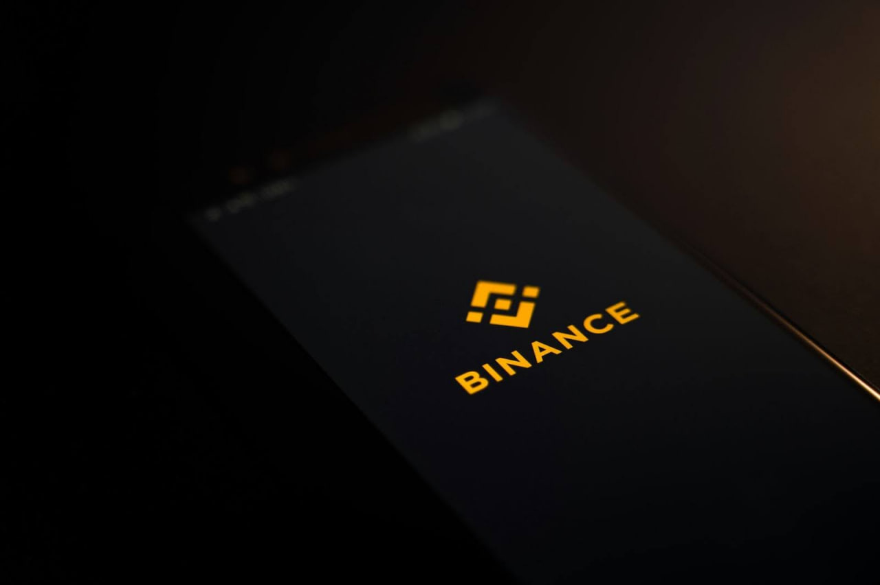 Binance Still Rules, But a Decentralized Challenger Just Broke Into the Top 10