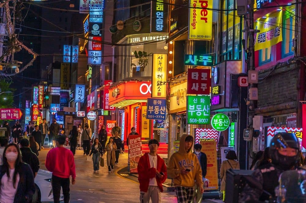 South Korea's B Question: Who Will Build The Won Stablecoin For 16M Crypto Traders?