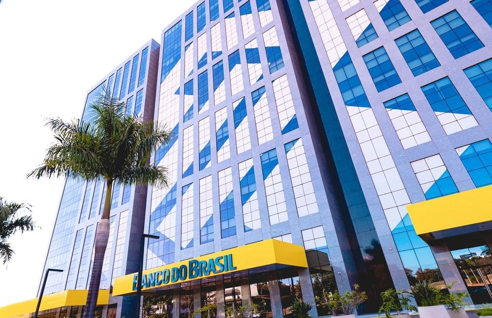 Brazil's Crypto Industry Unites Against Proposed Stablecoin Tax, Threatens Lawsuit