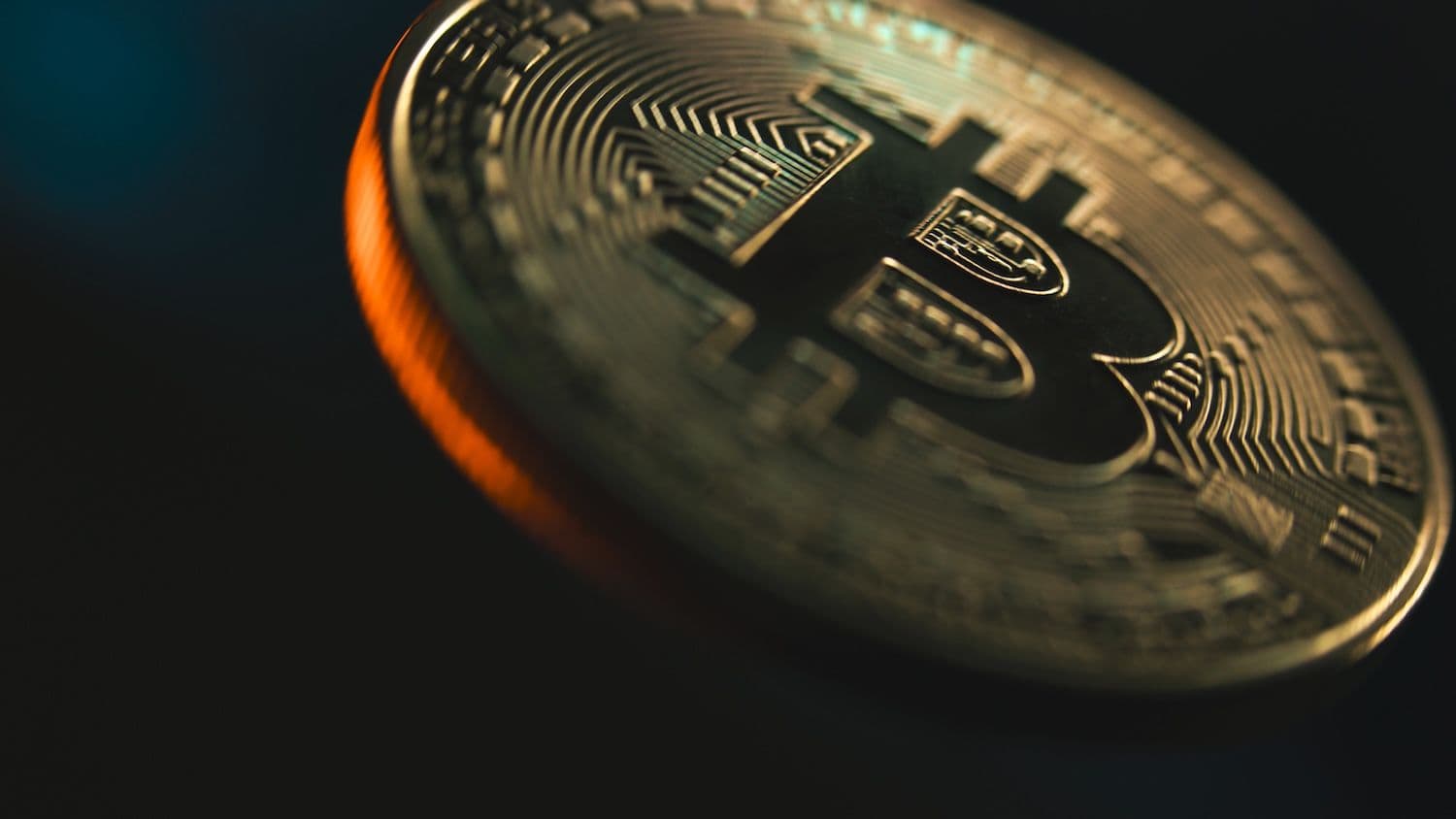 Lark Davis Says 99% Of Cryptos Will Hit Zero — Only 3 Coins Survive Lark Davis Says 99% Of Cryptos Will Hit Zero — Only 3 Coins Survive