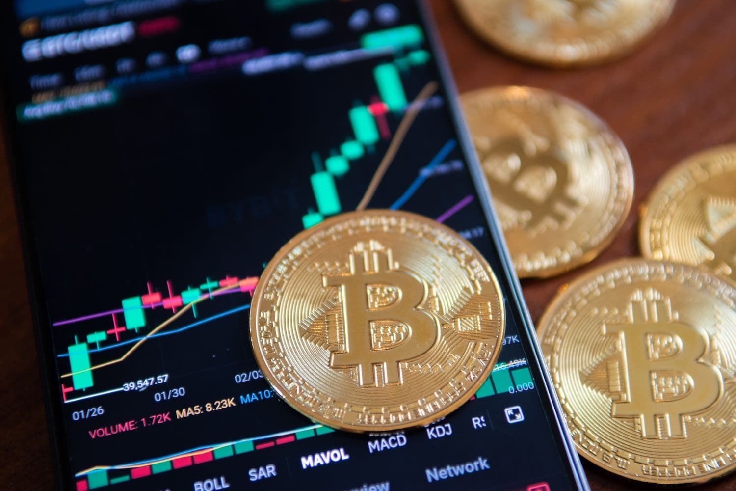 Bitcoin Steadies Near $79K, Charts Flag $82K As Next Bull Target