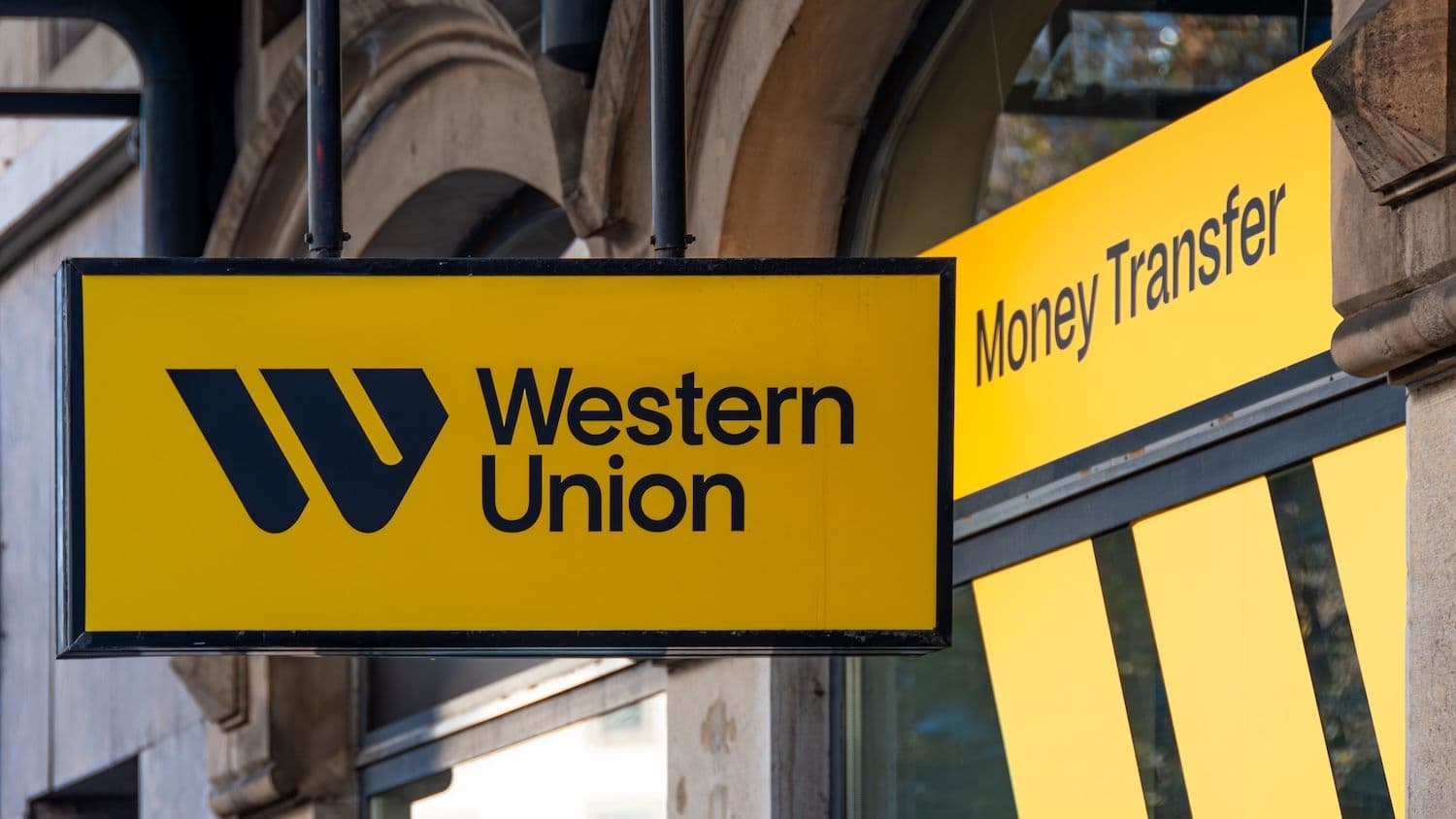 Western Union Pushes USDPT Live In May, Bypassing SWIFT On Solana Rails