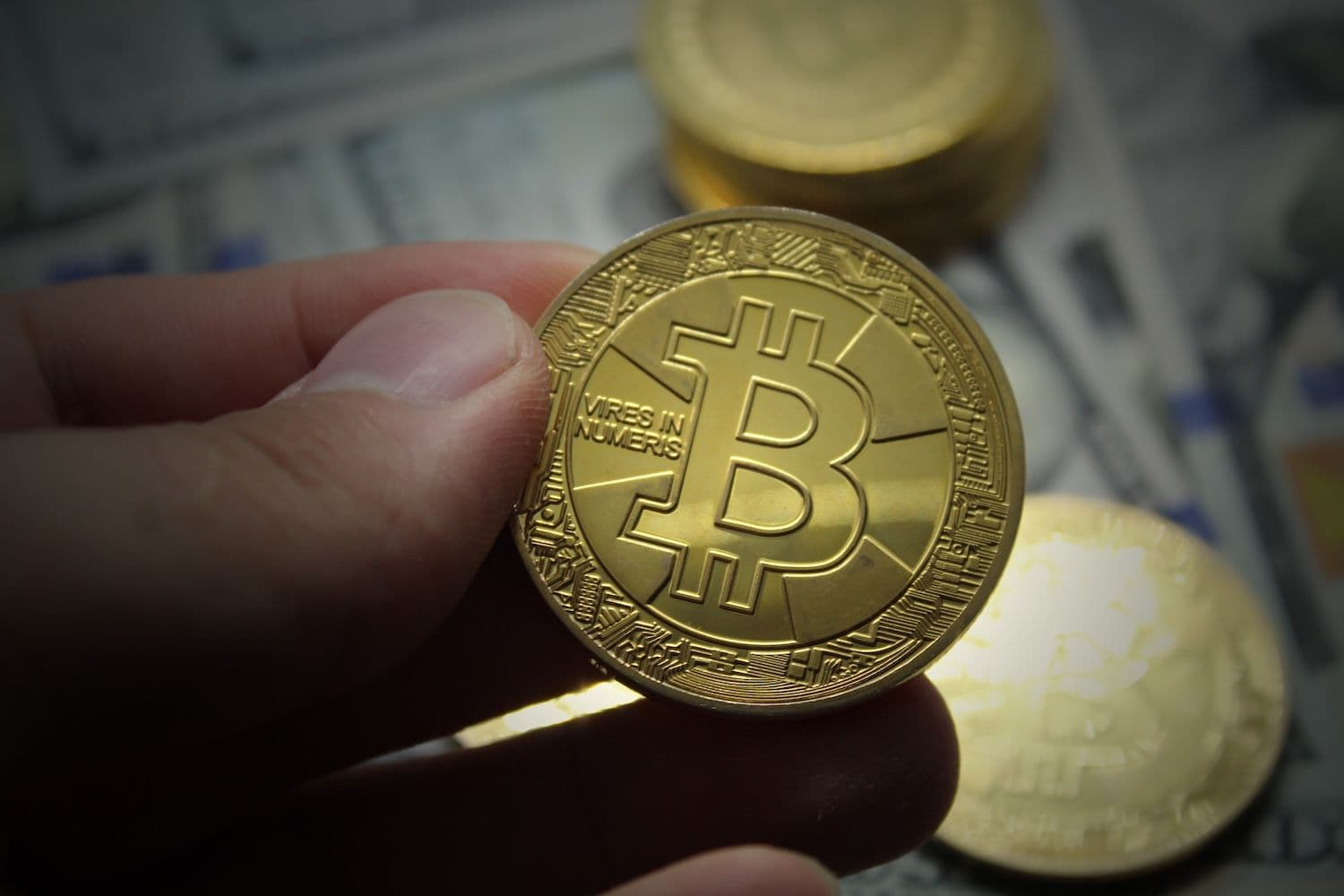 Kevin O'Leary Dumps 25 Altcoins, Keeps Just Bitcoin And Ethereum In Stack