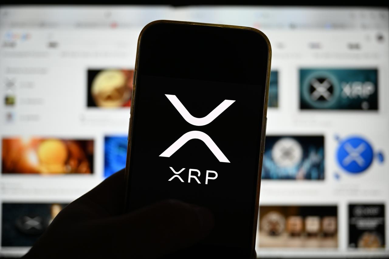 XRP's Largest Holders Are Moving Coins Off Exchanges at $1.38