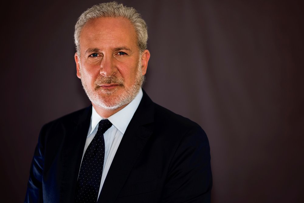Peter Schiff Calls Strategy a Ponzi: His Argument Has One Blind Spot Peter Schiff Calls Strategy a Ponzi: His Argument Has One Blind Spot